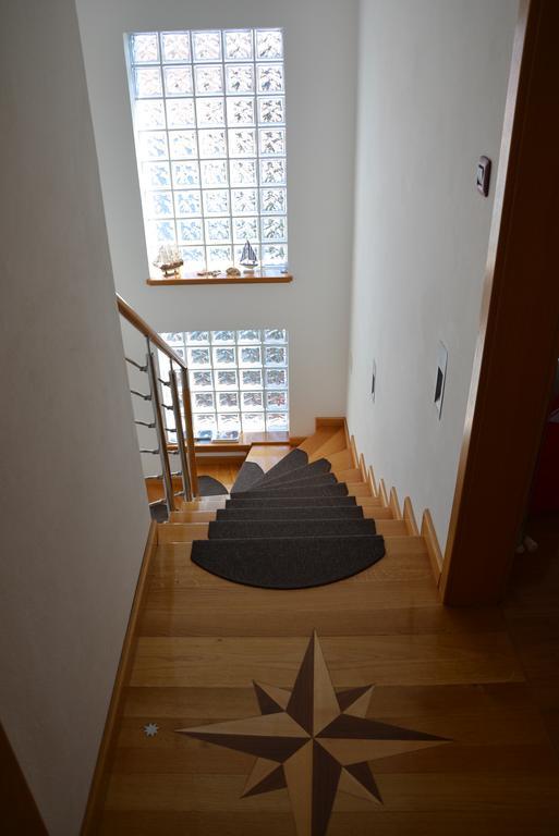 Apartments Premantura Eksteriør billede